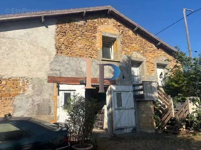 Maison à CHARLIEU