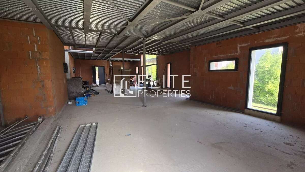 Maison à MOUANS-SARTOUX