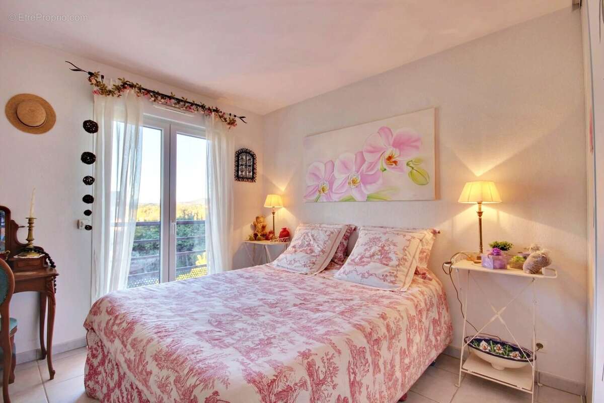 Appartement à FREJUS