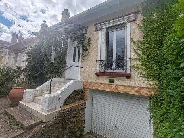 Maison à VILLENEUVE-SAINT-GEORGES