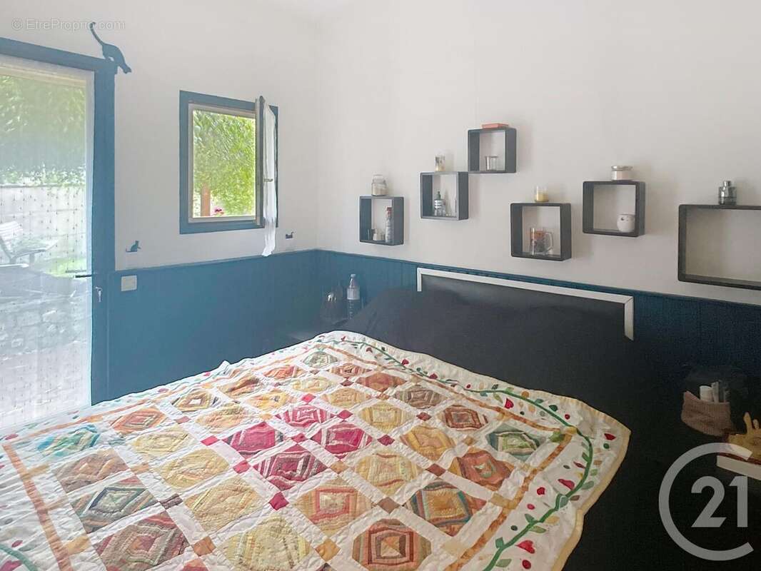 Maison à NEUF-MARCHE