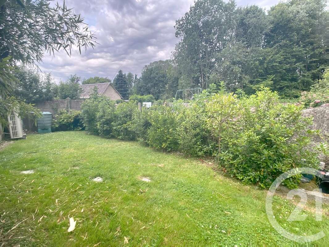 Maison à NEUF-MARCHE