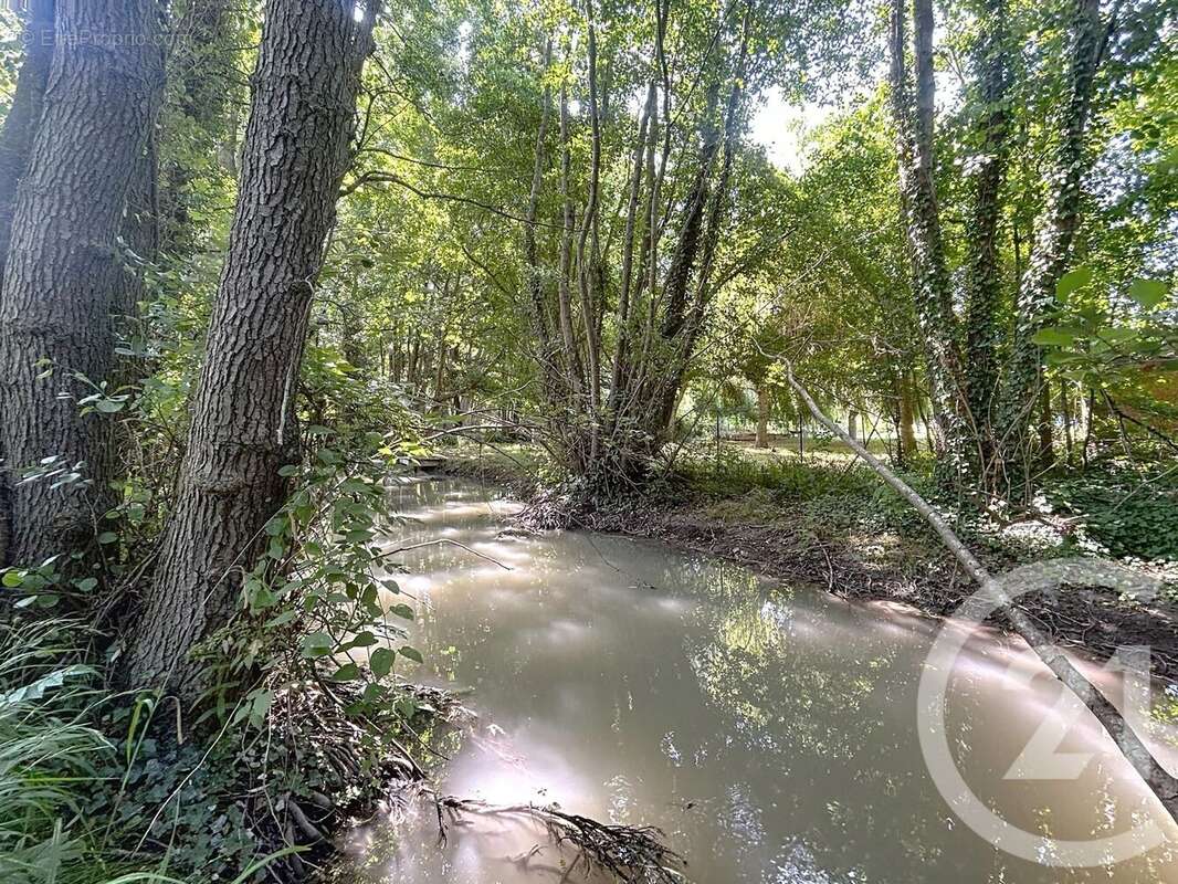 Maison à SAINT-AMAND-SUR-FION
