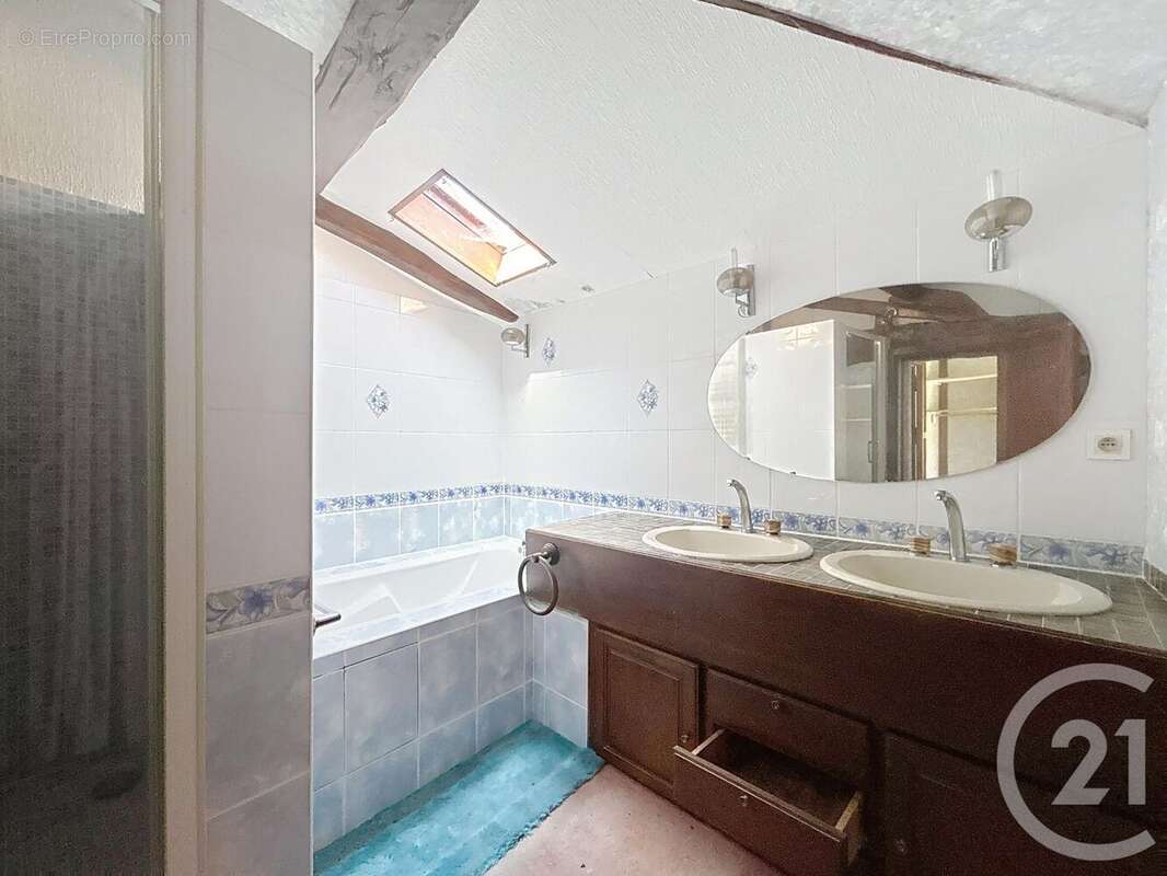 Maison à SAINT-AMAND-SUR-FION