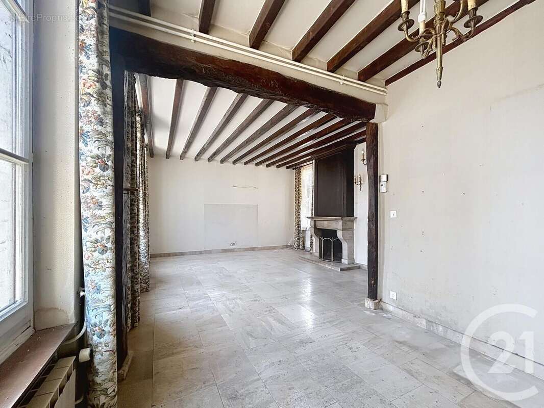 Maison à SAINT-AMAND-SUR-FION