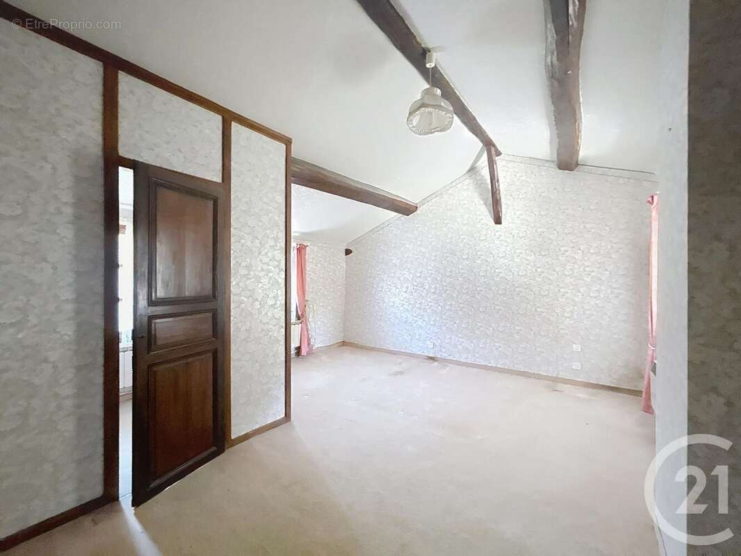 Maison à SAINT-AMAND-SUR-FION