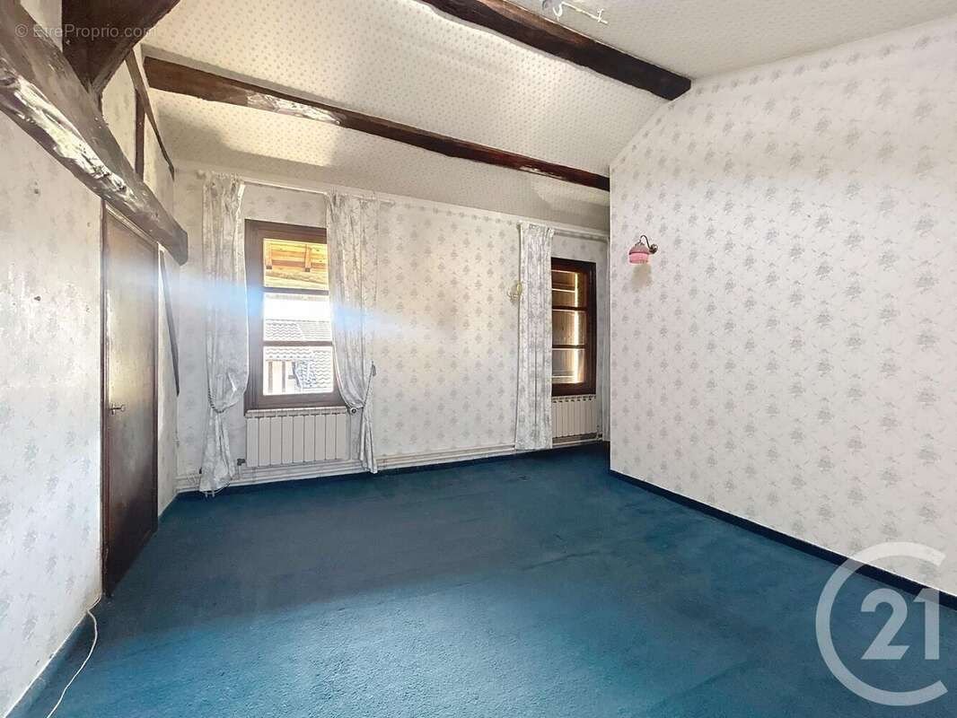 Maison à SAINT-AMAND-SUR-FION