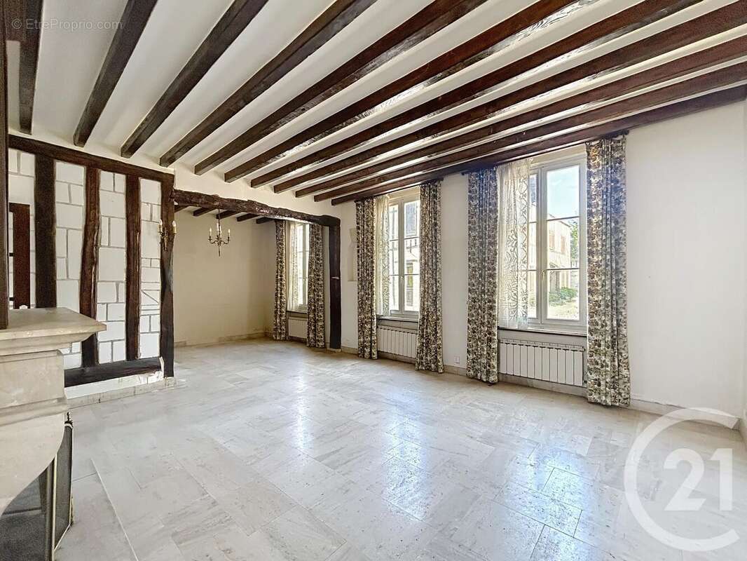 Maison à SAINT-AMAND-SUR-FION