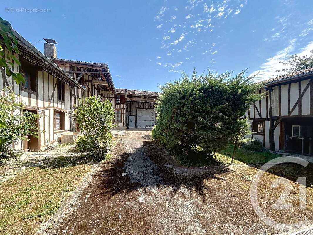 Maison à SAINT-AMAND-SUR-FION