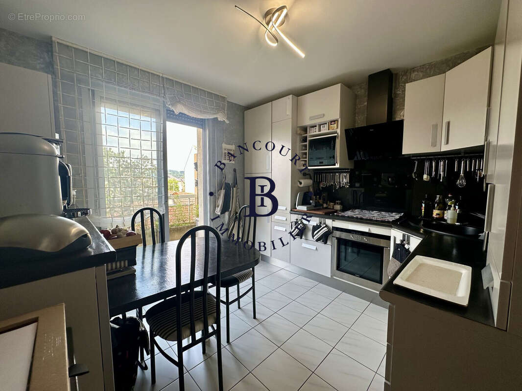 Appartement à BRIVE-LA-GAILLARDE