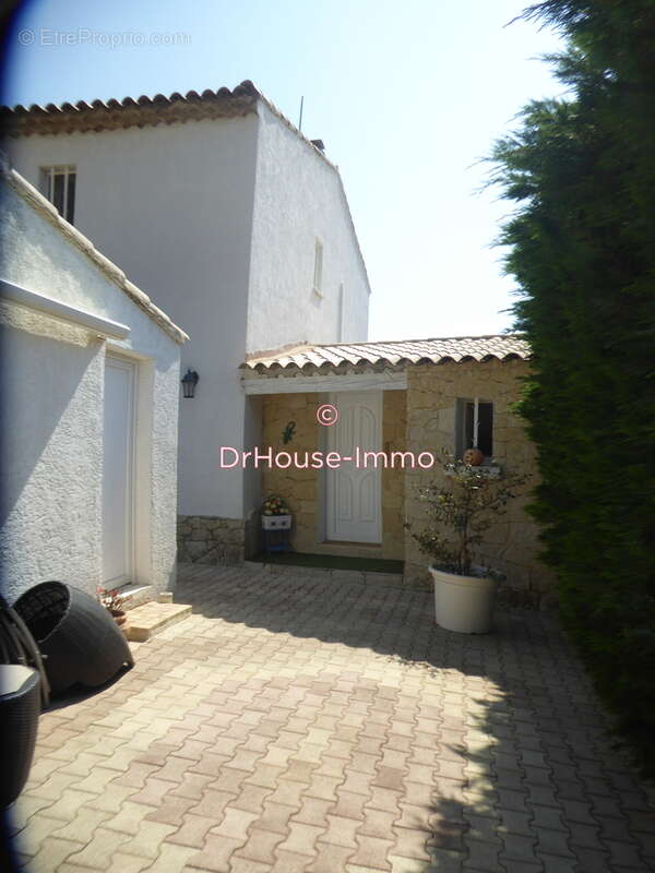 Maison à CARRY-LE-ROUET