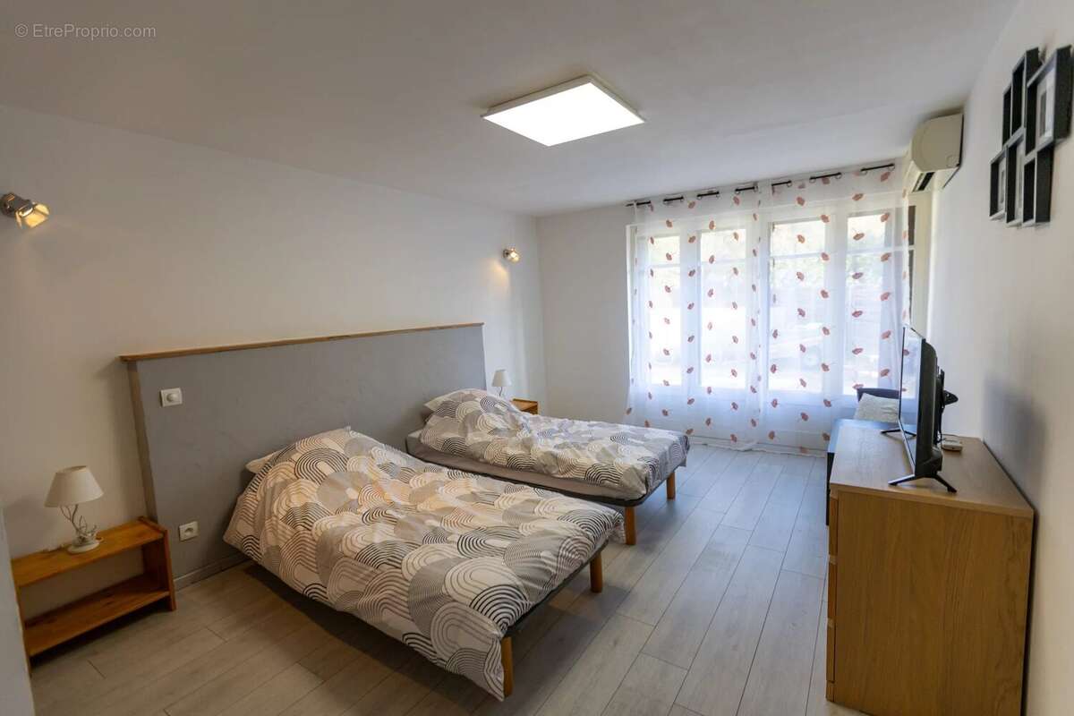 Maison à VEZENOBRES