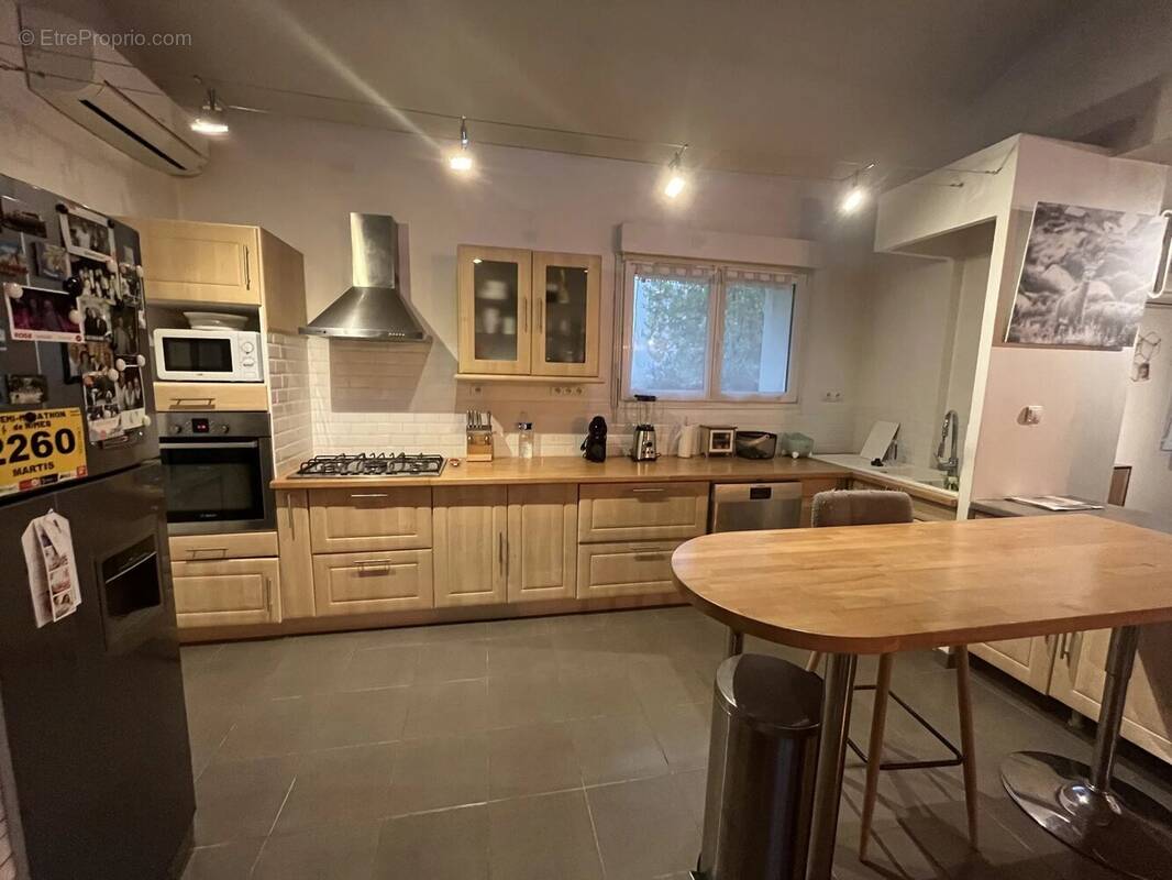 Maison à VEZENOBRES