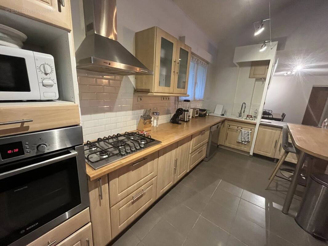 Maison à VEZENOBRES