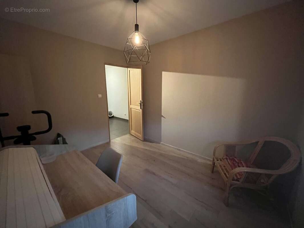 Maison à VEZENOBRES