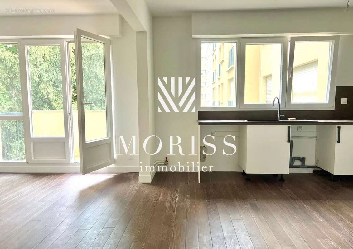 Appartement à SAINT-MAUR-DES-FOSSES