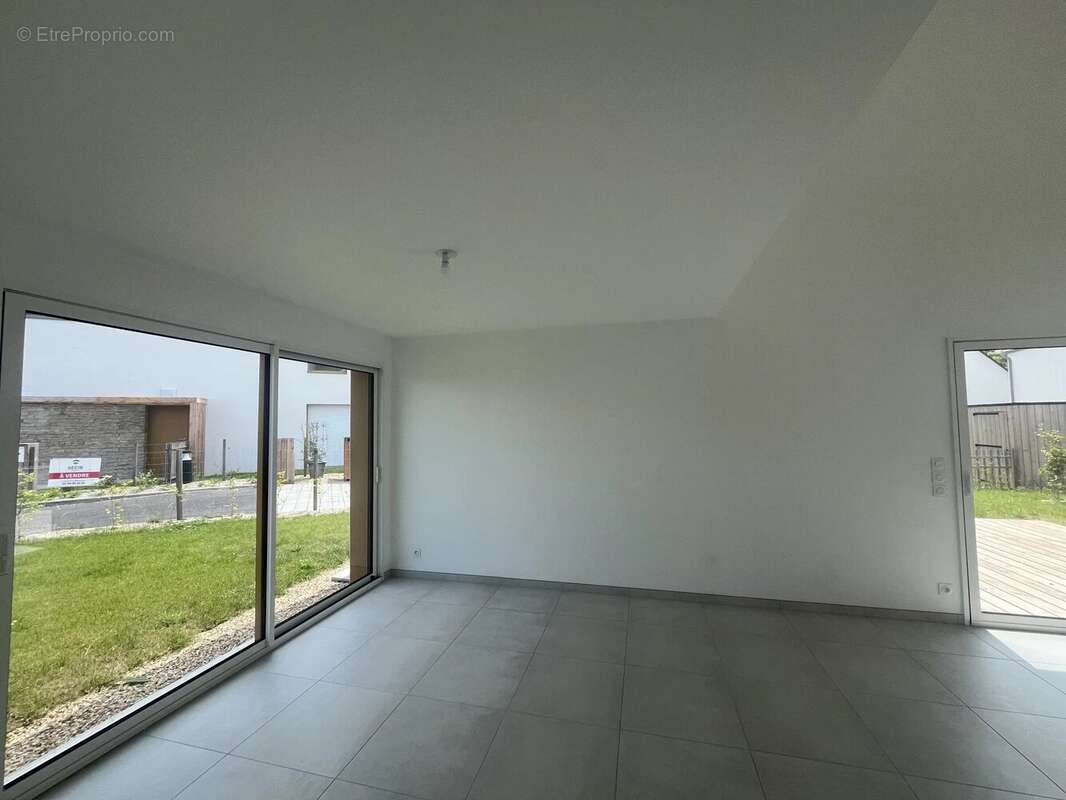 Maison à LARMOR-BADEN