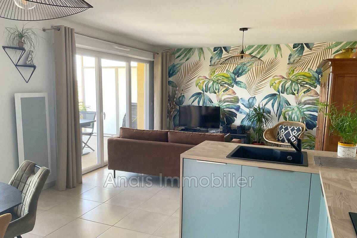 Appartement à COGOLIN