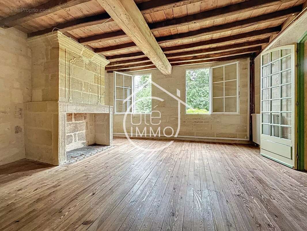 Maison à SAINTE-TERRE