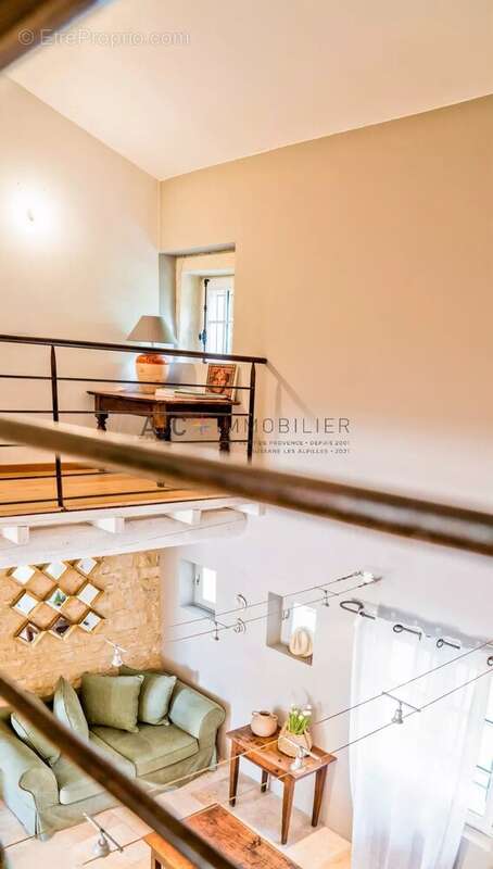 Maison à SAINT-ETIENNE-DU-GRES