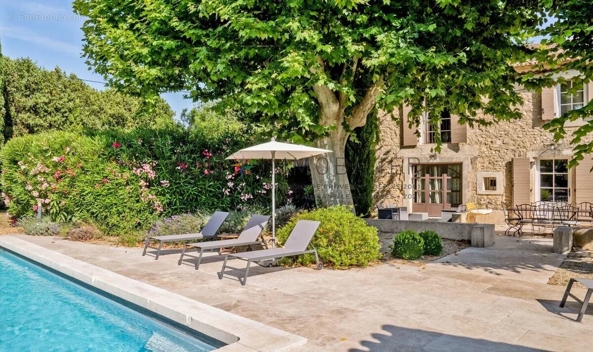 Maison à SAINT-ETIENNE-DU-GRES