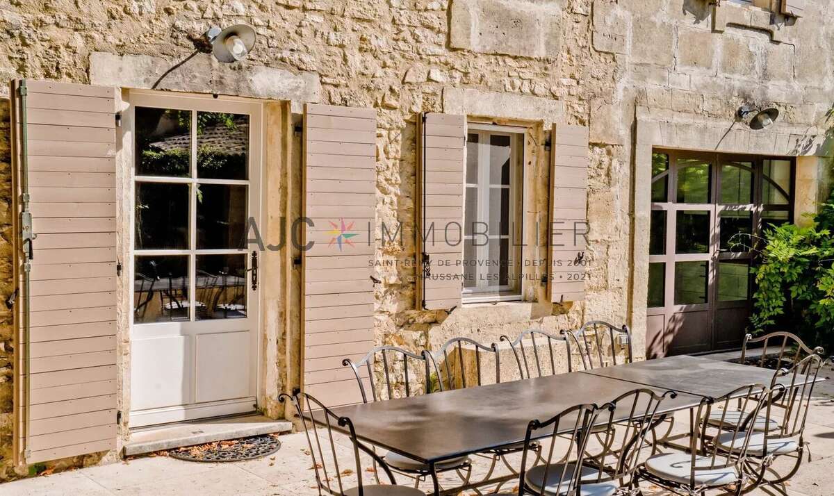 Maison à SAINT-ETIENNE-DU-GRES