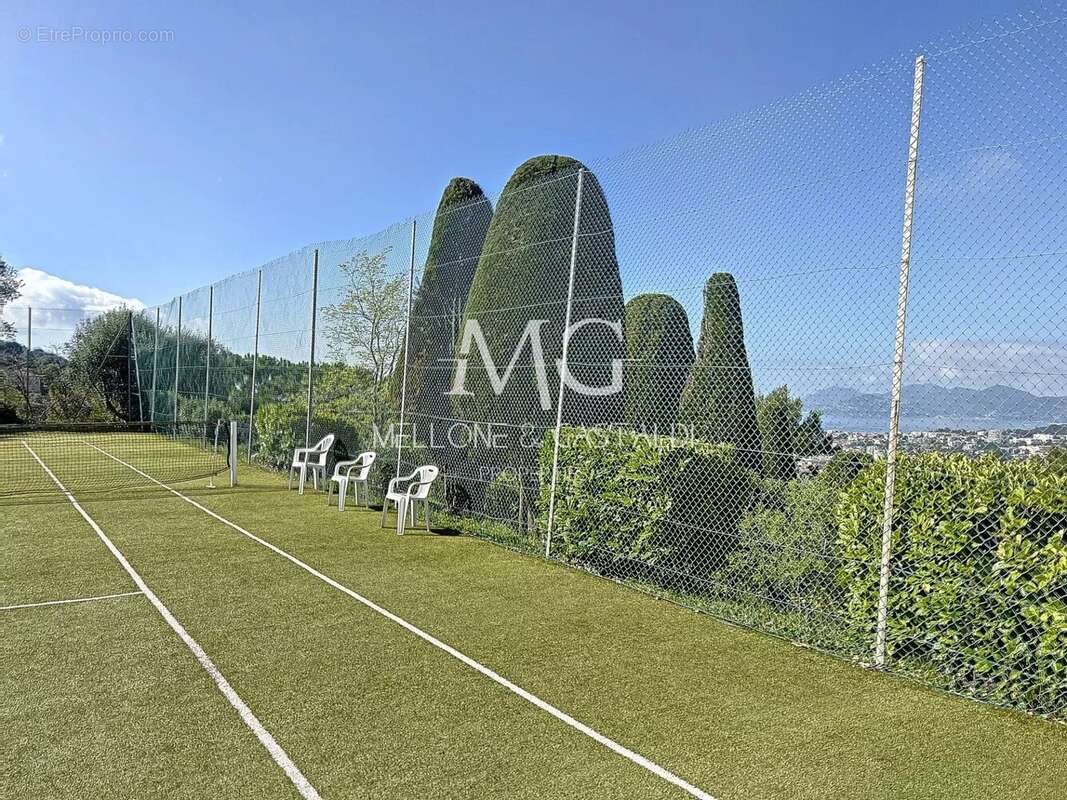 Appartement à LE CANNET