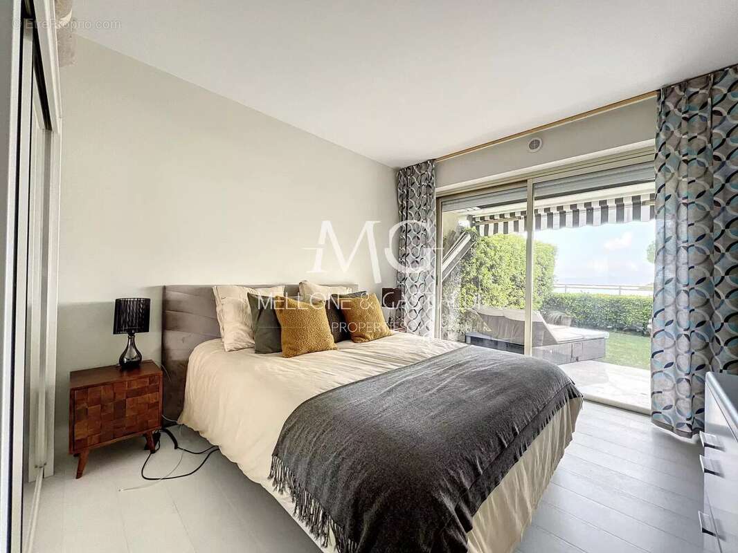 Appartement à LE CANNET