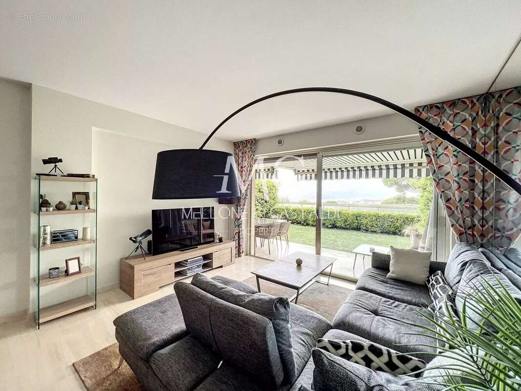 Appartement à LE CANNET