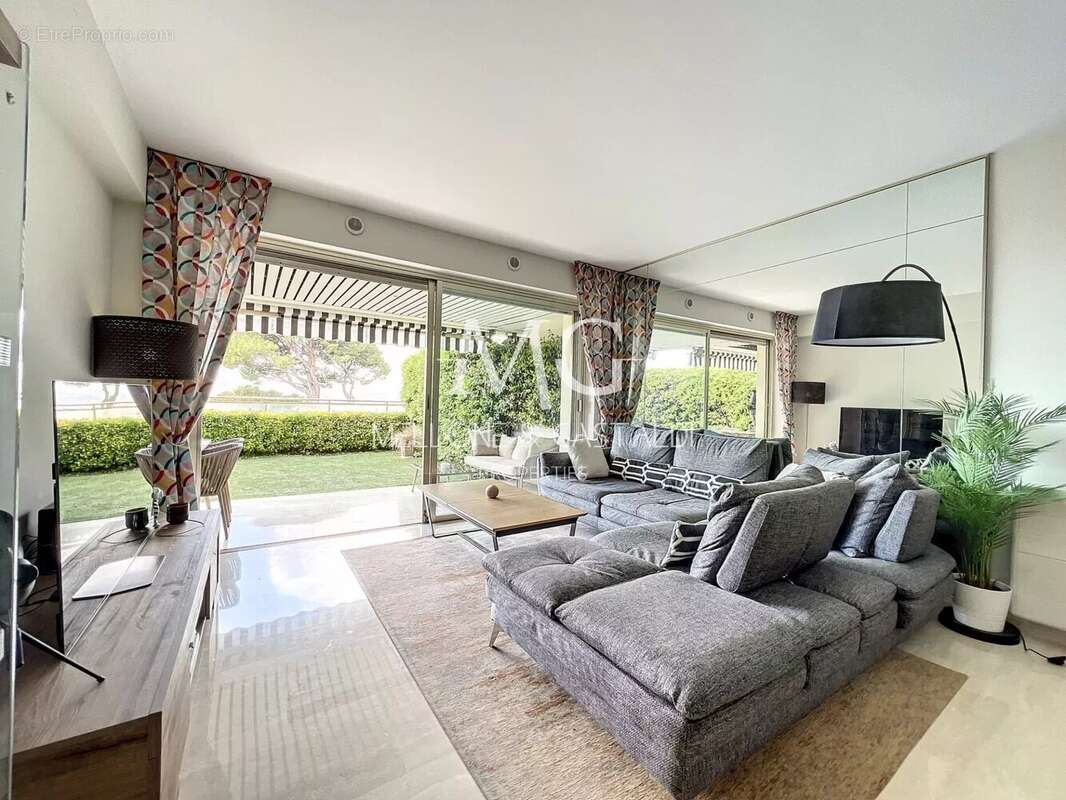 Appartement à LE CANNET