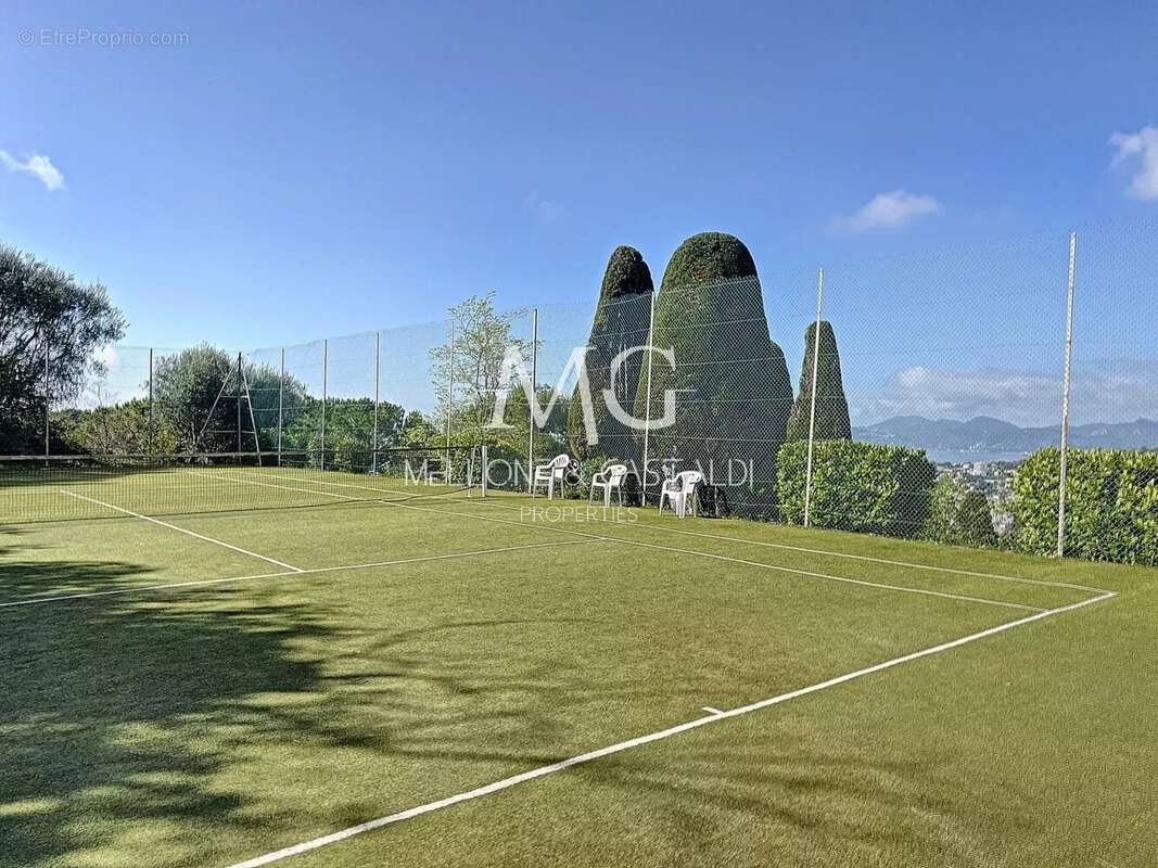 Appartement à LE CANNET