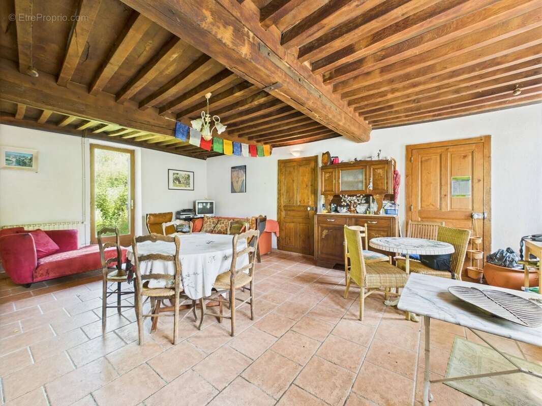 Maison à BARD-LE-REGULIER