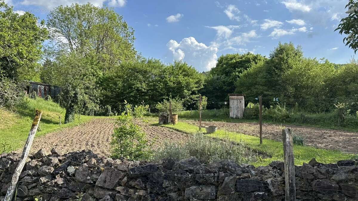 Maison à BARD-LE-REGULIER