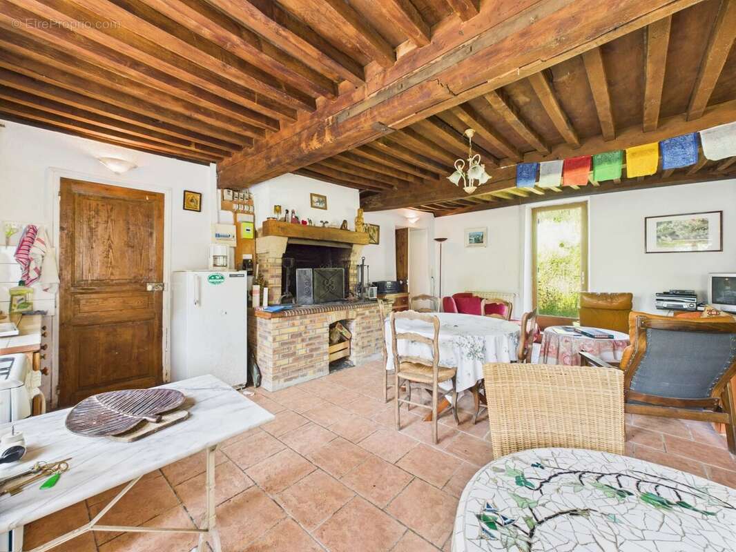 Maison à BARD-LE-REGULIER