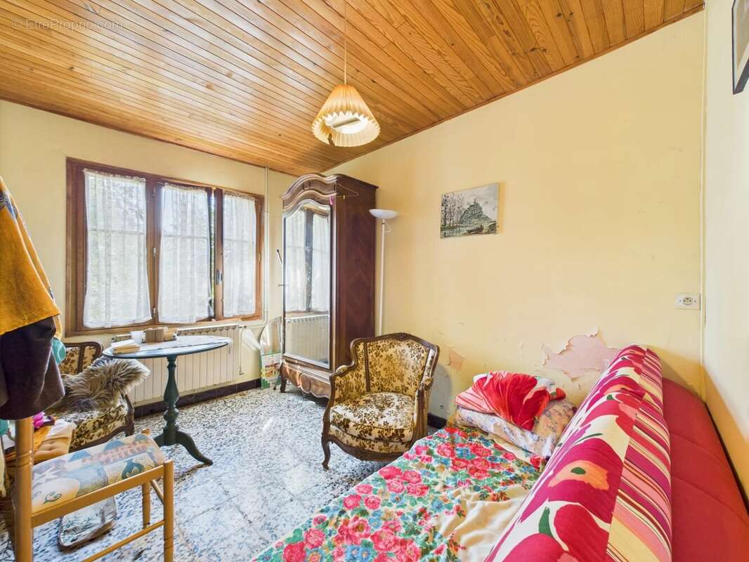 Maison à BARD-LE-REGULIER