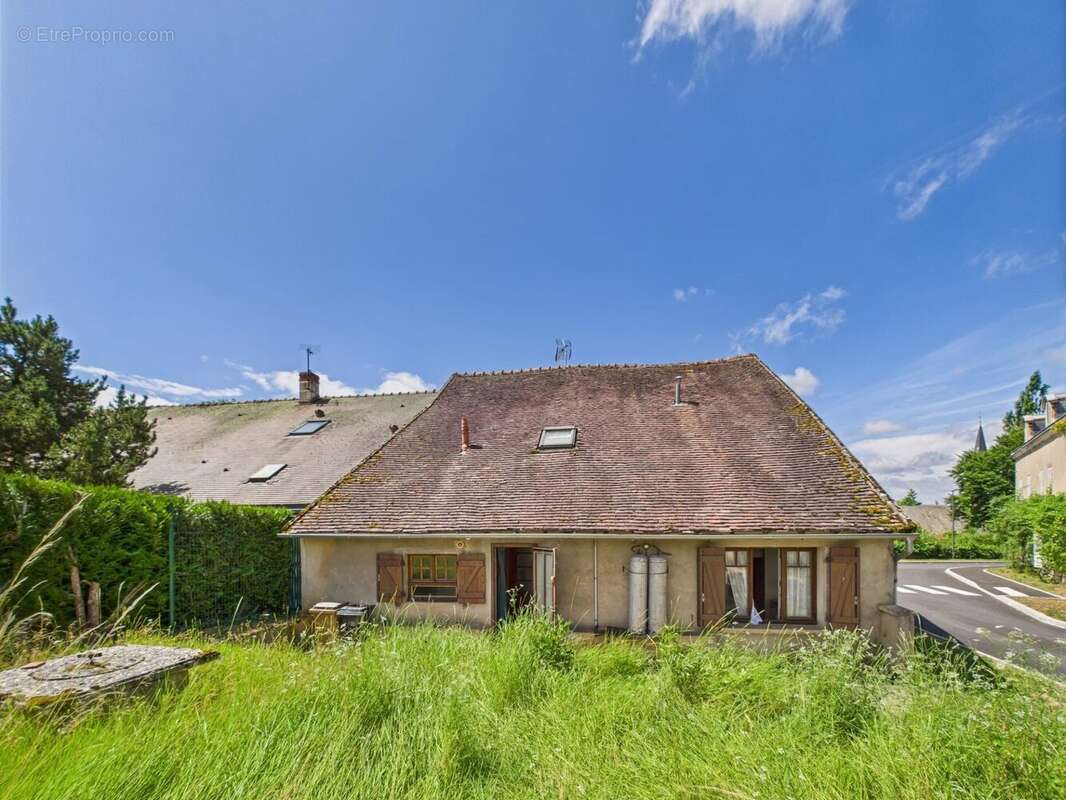 Maison à PRECY-SOUS-THIL