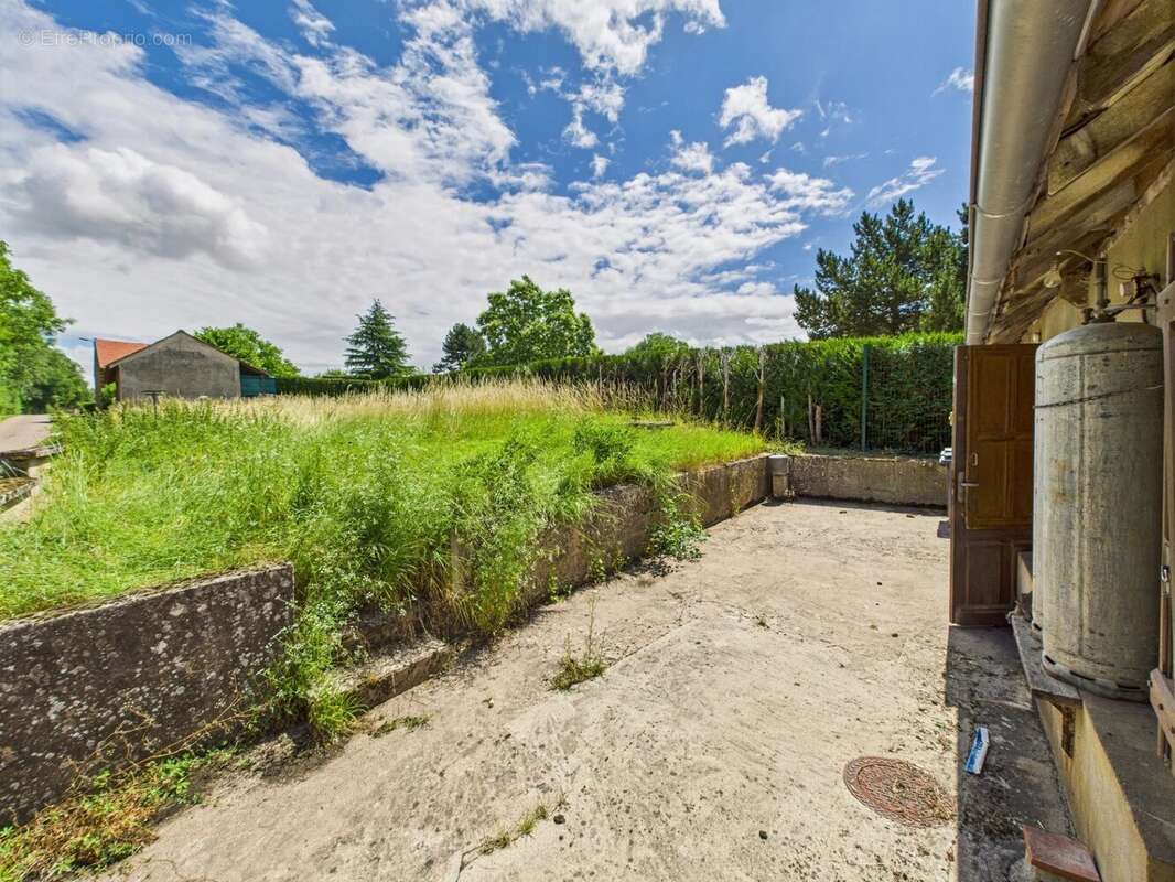 Maison à PRECY-SOUS-THIL