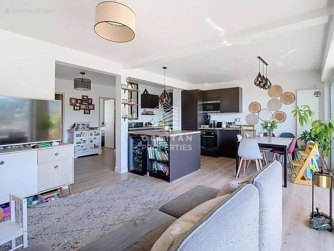 Appartement à LE CANNET