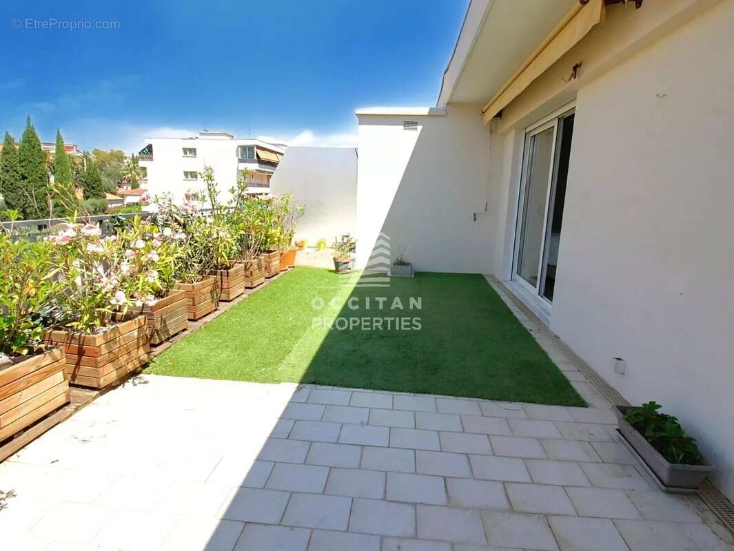 Appartement à LE CANNET