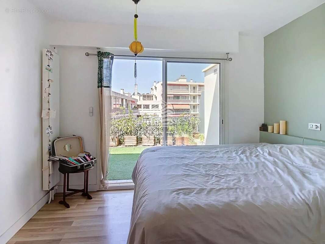 Appartement à LE CANNET