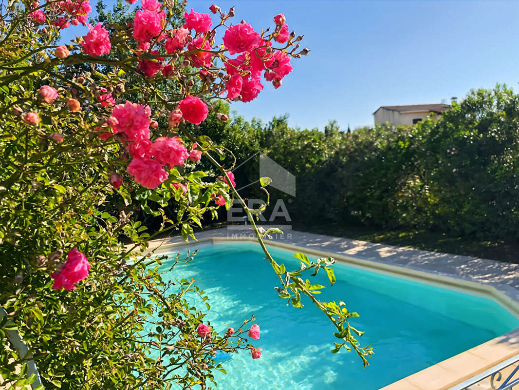 Maison à CHATEAURENARD