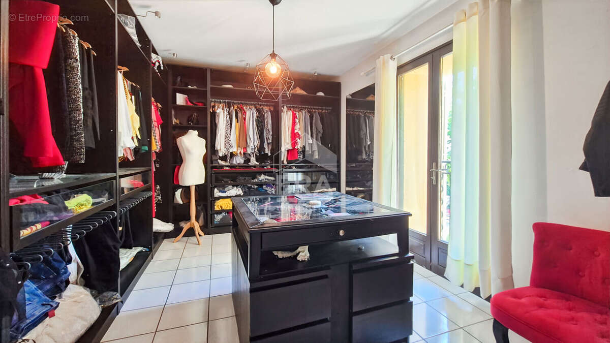 Maison à CHATEAURENARD