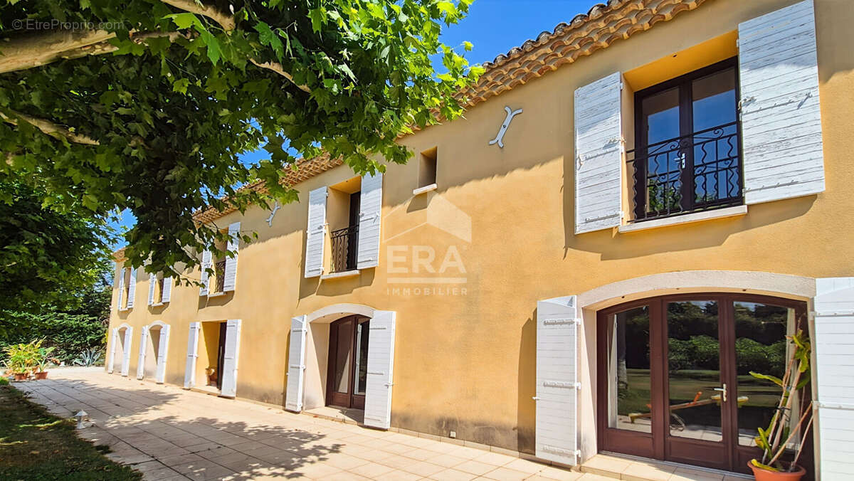 Maison à CHATEAURENARD