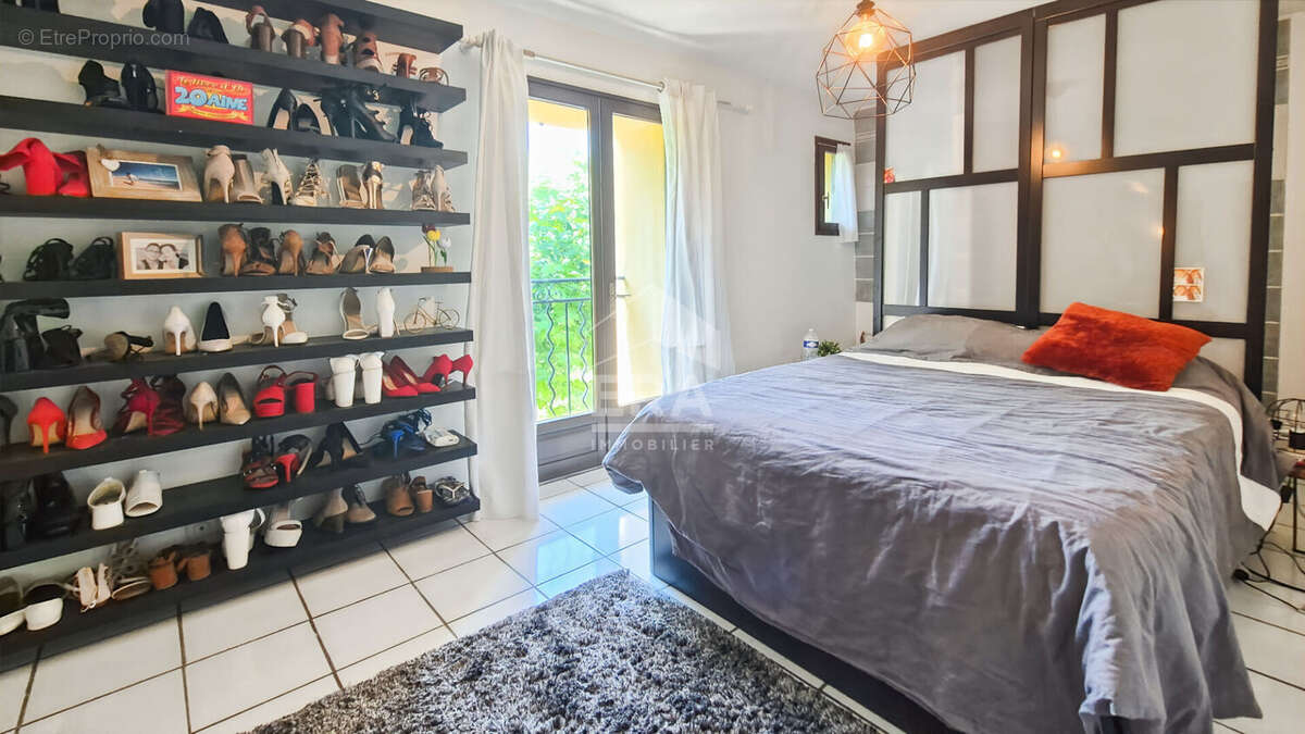 Maison à CHATEAURENARD