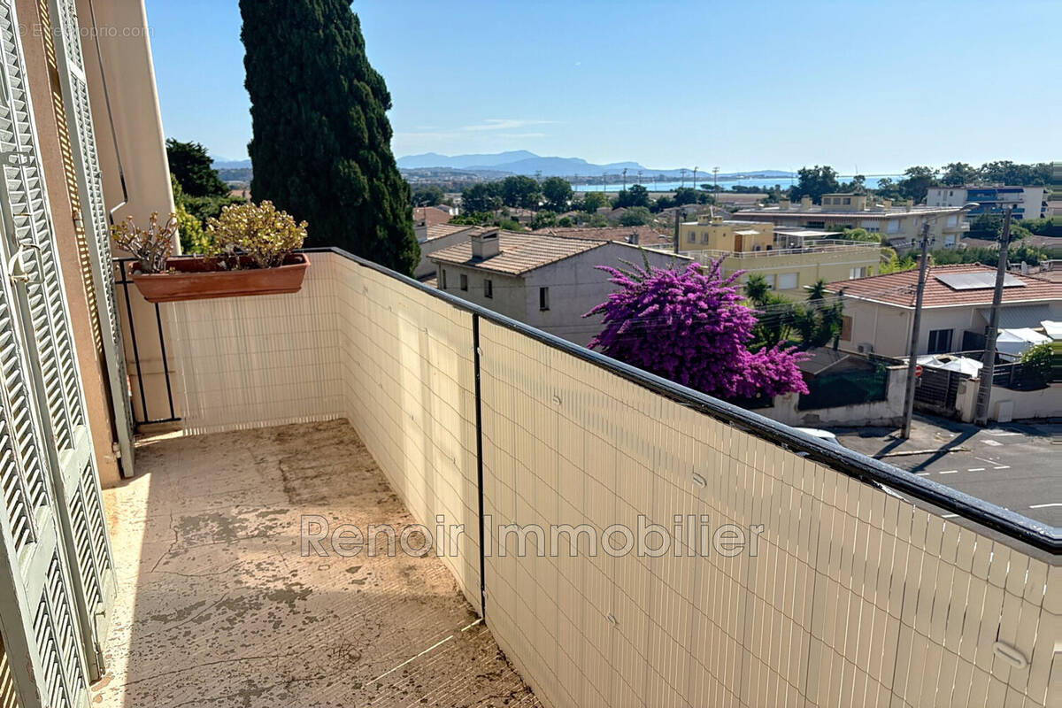 Appartement à VILLENEUVE-LOUBET