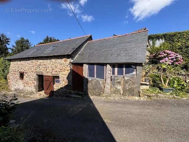 Maison à ROSNOEN