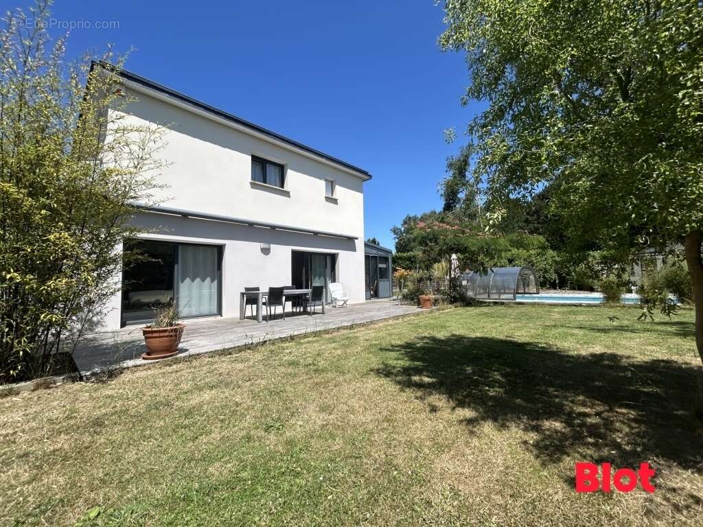 Maison à SAINT-PERE