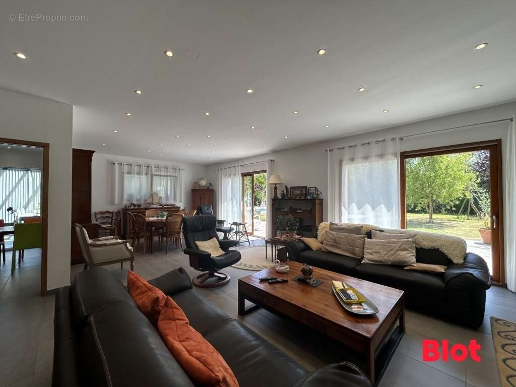 Maison à SAINT-PERE