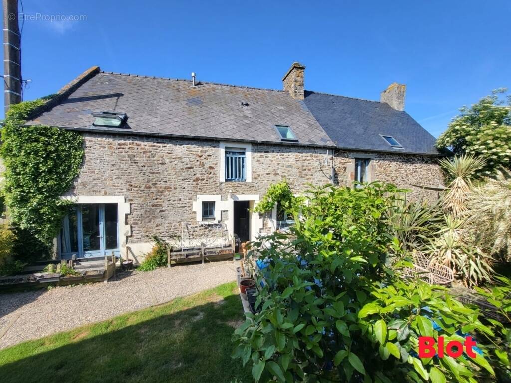 Maison à SAINT-PERE