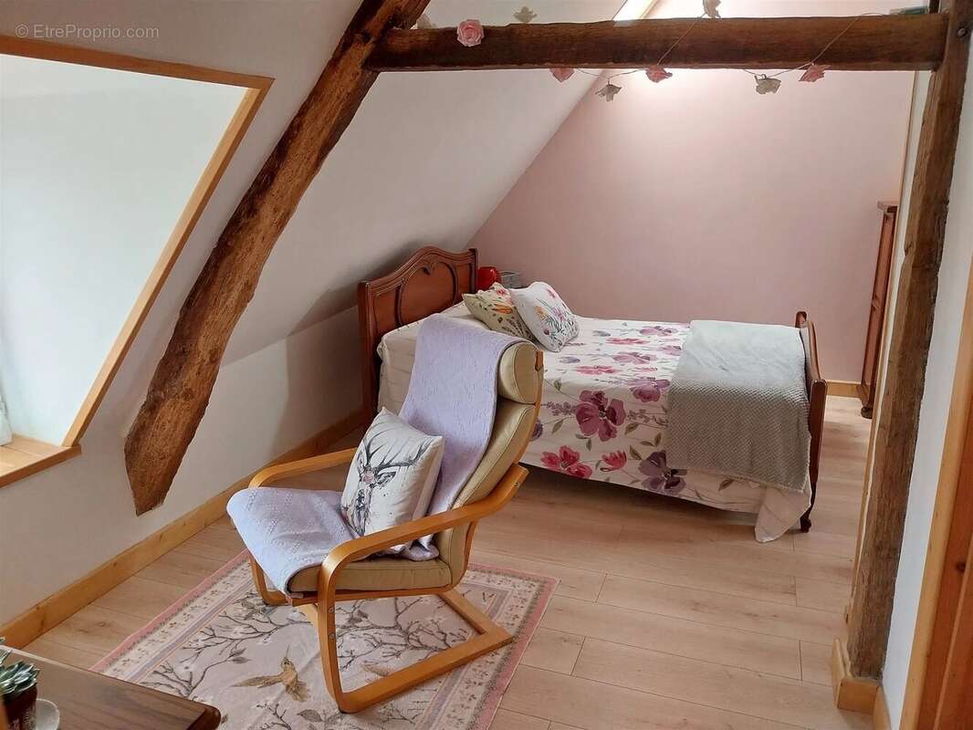 Maison à MEZIERES-EN-BRENNE